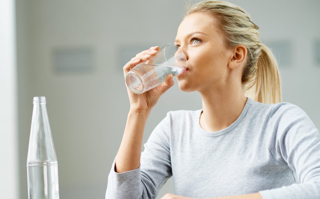 does drinking water help you lose weight 